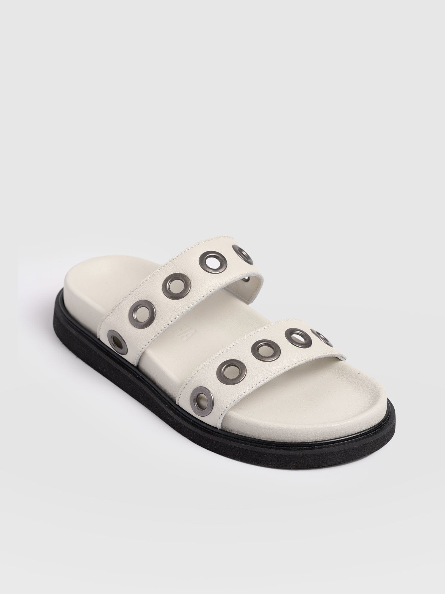 Madison Eyelet Slides - Cream